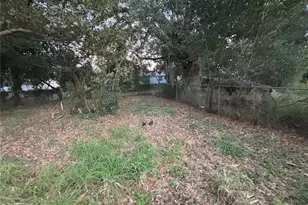 1400 6th St NE, Winter Haven, FL 33881 - Photo 2