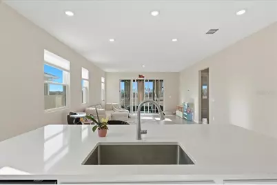 596 Hennepin Loop, Lake Wales, FL 33898 - Photo 10