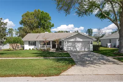 334 Palmview Circle N, Auburndale, FL 33823 - Photo 1