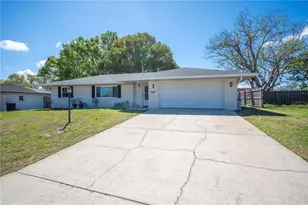 635 Hillside Cir, Lake Alfred, FL 33850 - Photo 4