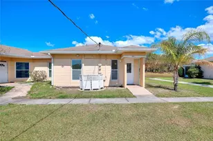 1919 Club Cir, Lakeshore, FL 33854 - Photo 1