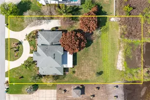 329 Hamilton Shores Dr NE, Winter Haven, FL 33881 - Photo 6