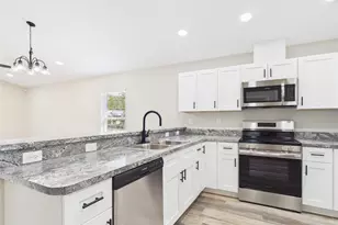 1347 Providence Rd, Lakeland, FL 33805 - Photo 6