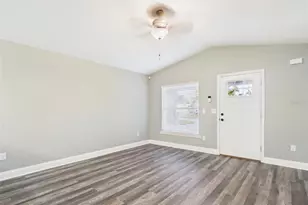 723 Adams St, Lakeland, FL 33815 - Photo 4