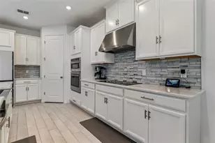 3826 Shoreside Dr, Kissimmee, FL 34746 - Photo 10