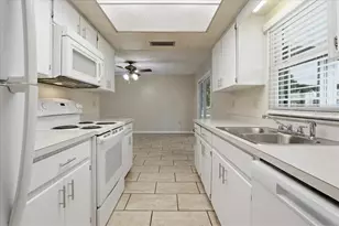 425 S Ramona Ave, Lake Alfred, FL 33850 - Photo 14