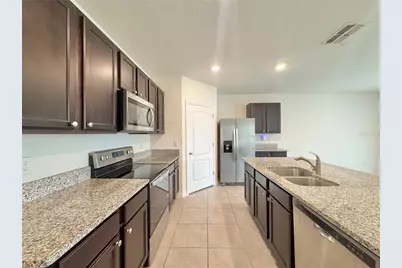 632 Autumn Stream Drive, Auburndale, FL 33823 - Photo 4