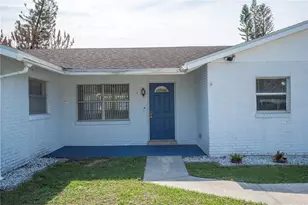 329 Okaloosa Dr, Winter Haven, FL 33884 - Photo 4