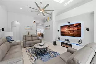 554 Tupelo Cir, Davenport, FL 33897 - Photo 8