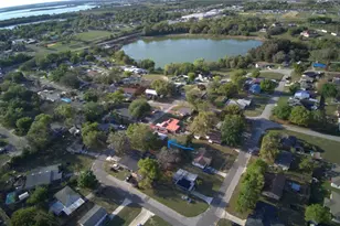 216 Poinsettia Dr, Haines City, FL 33844 - Photo 4