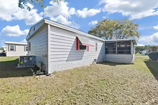 4925 Foxwood Lake Dr, Lakeland, FL 33810 - Photo 4