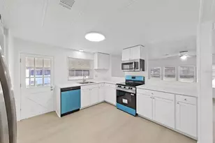 4925 Foxwood Lake Dr, Lakeland, FL 33810 - Photo 10