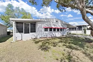 4925 Foxwood Lake Dr, Lakeland, FL 33810 - Photo 2