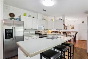 2820 Newcombe Ln, Kissimmee, FL 34741 - Photo 6