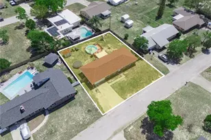 828 Brentwood Dr, Lake Wales, FL 33898 - Photo 4