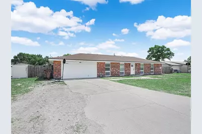 828 Brentwood Drive, Lake Wales, FL 33898 - Photo 1