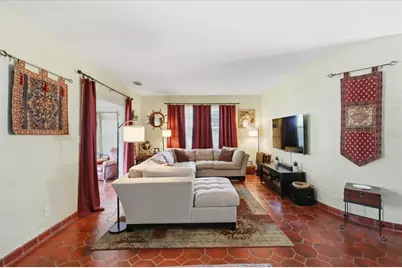 337 E Sessoms Avenue, Lake Wales, FL 33853 - Photo 8