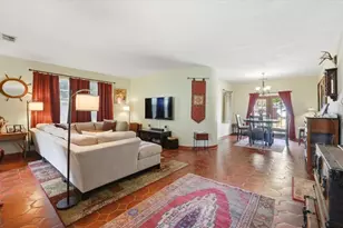 337 E Sessoms Ave, Lake Wales, FL 33853 - Photo 10