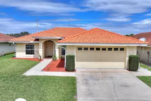 144 Morning Glory Cir, Winter Haven, FL 33884 - Photo 2