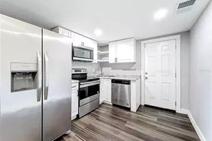 213 Cleveland Ave, Winter Haven, FL 33881 - Photo 18