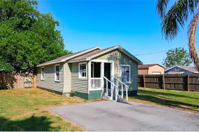 213 Cleveland Avenue, Winter Haven, FL 33881 - Photo 1