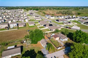 213 Cleveland Ave, Winter Haven, FL 33881 - Photo 2