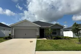 737 Daphne Dr, Polk City, FL 33868 - Photo 1