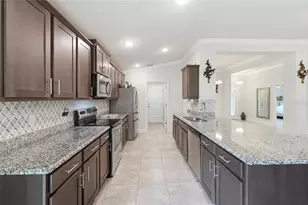 4000 Juliana Lake Dr, Auburndale, FL 33823 - Photo 4