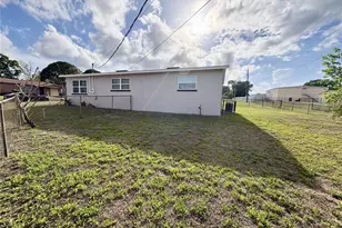 915 W 13th St, Lakeland, FL 33805 - Photo 4