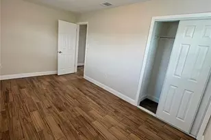 915 W 13th St, Lakeland, FL 33805 - Photo 18