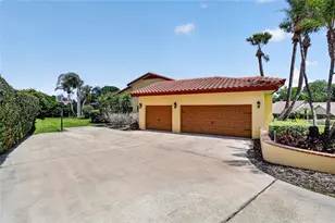 5965 Pier Pl Dr, Lakeland, FL 33813 - Photo 8