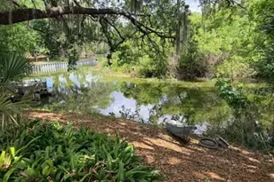 2006 Blue Lake Dr, Lakeland, FL 33801 - Photo 6