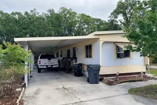 2006 Blue Lake Dr, Lakeland, FL 33801 - Photo 1