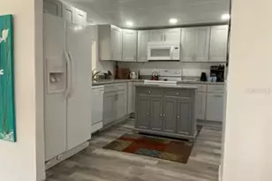 5247 Alpaca Dr, Weeki Wachee, FL 34607 - Photo 4