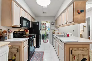 302 Genesis Pointe Dr, Lake Wales, FL 33859 - Photo 4