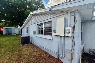 104 Cavalier Rd, Winter Haven, FL 33880 - Photo 4