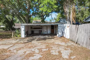 5402 Parkway Dr, Belle Isle, FL 32809 - Photo 2