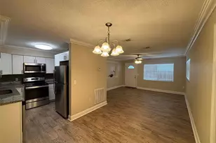 606 Holt Cir, Winter Haven, FL 33880 - Photo 6