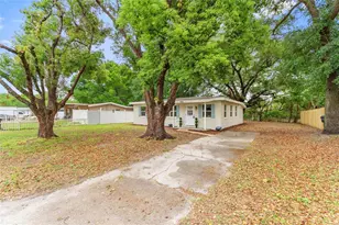 134 Flamingo Dr, Auburndale, FL 33823 - Photo 2