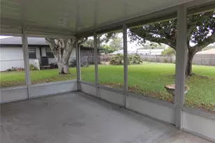 227 Volusia Dr, Winter Haven, FL 33884 - Photo 12