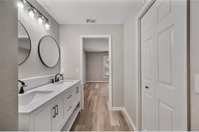 5356 Spivey Glen Court, Lakeland, FL 33810 - Photo 18