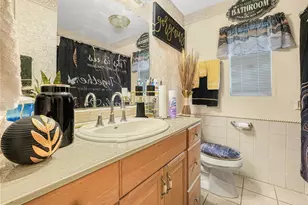 129 W Northside Dr, Lake Wales, FL 33853 - Photo 18