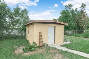 129 W Northside Dr, Lake Wales, FL 33853 - Photo 30