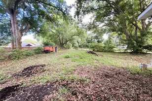 121 Maris Ct, Lakeland, FL 33809 - Photo 24