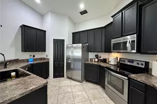 2235 Lakeridge Dr, Winter Haven, FL 33881 - Photo 6