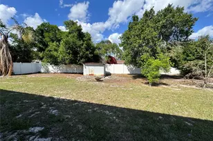 2235 Lakeridge Dr, Winter Haven, FL 33881 - Photo 20