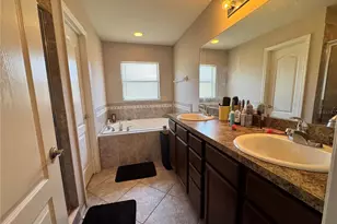 2235 Lakeridge Dr, Winter Haven, FL 33881 - Photo 12