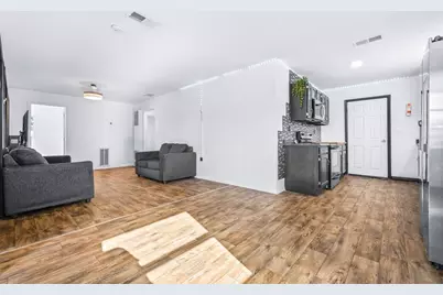 3726 Kenilworth Boulevard, Sebring, FL 33870 - Photo 6