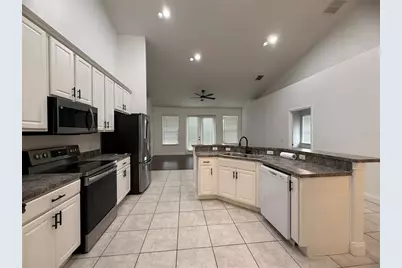 725 Country Walk Cove, Eagle Lake, FL 33839 - Photo 20