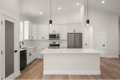 7322 Granada Boulevard, Sebring, FL 33872 - Photo 4